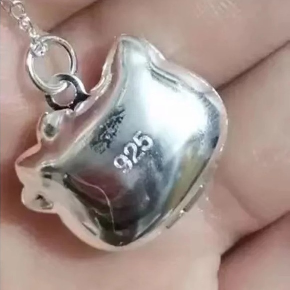 Hello Kitty 925 Sterling Silver Locket Necklace - Picture 4 of 4